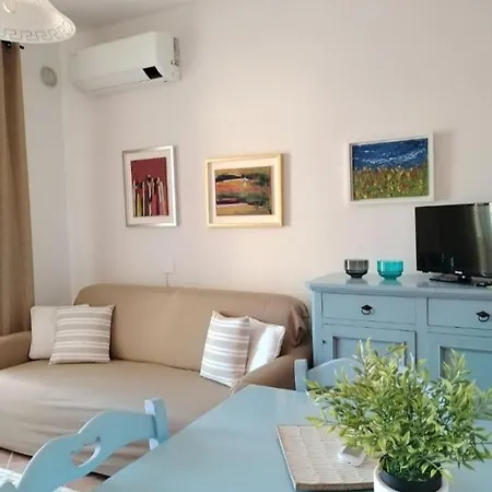 Vullyhouse - Intero - Centro Di Appartement Olbia